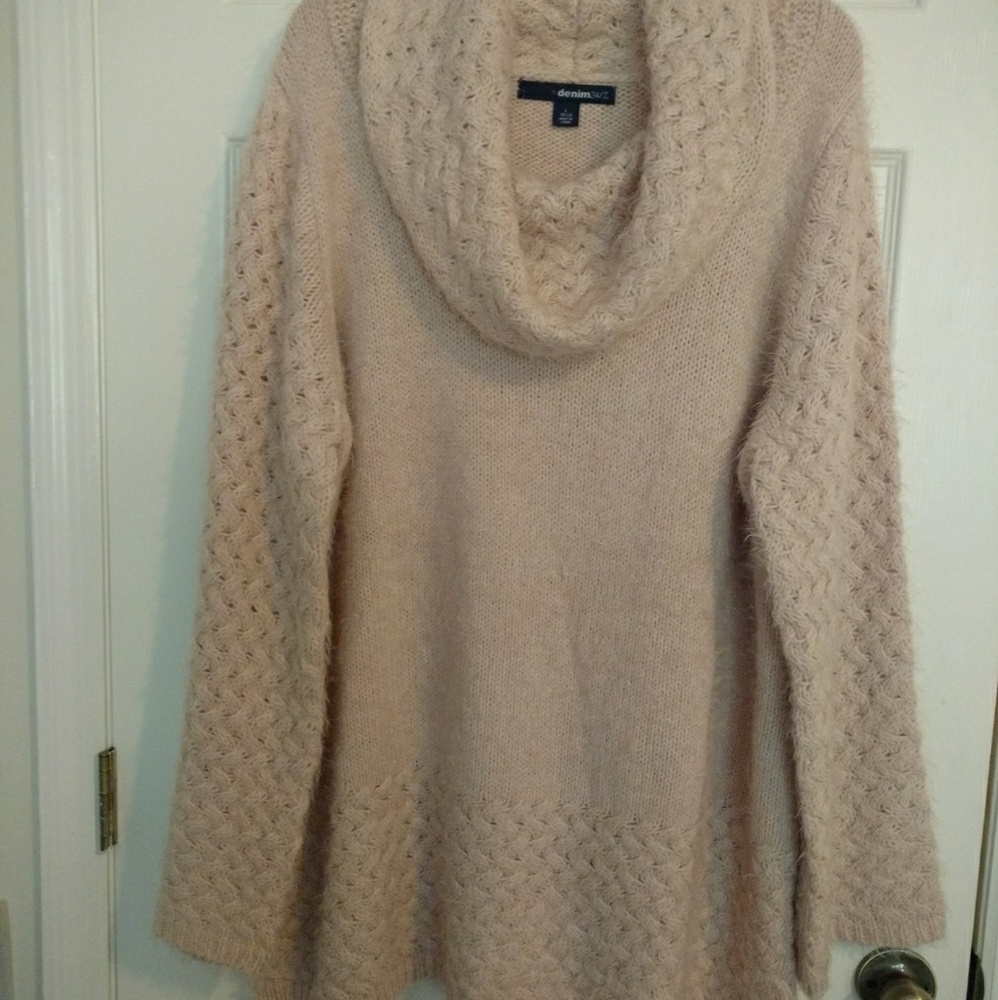Denim 24/7 Blush Cowl Neck Sweater Size 18/20